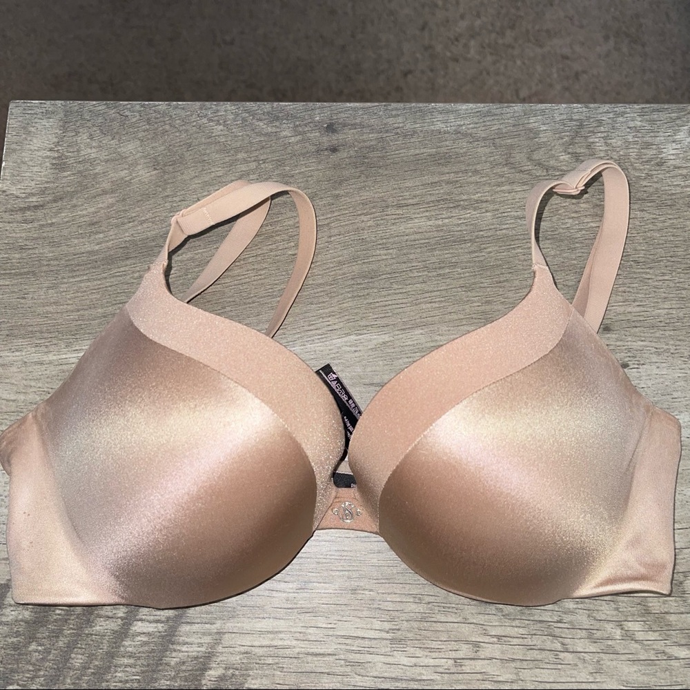 Victoria’s Secret so obsessed bra